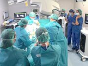L’Hospital Universitari La Luz realitza la seva primera pròtesi de genoll assistida per VELYS