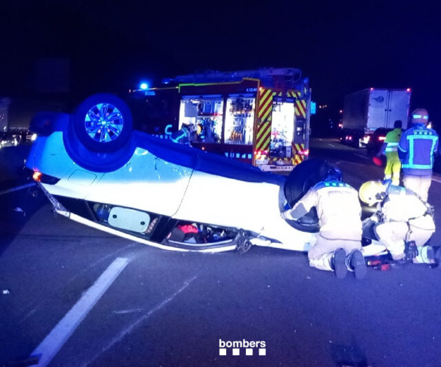 Accident a l'AP-7, a Sant Cugat del Vallès