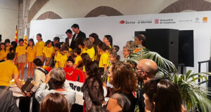 La Diputació de Barcelona reafirma el seu suport a La Bressola en el 50è aniversari